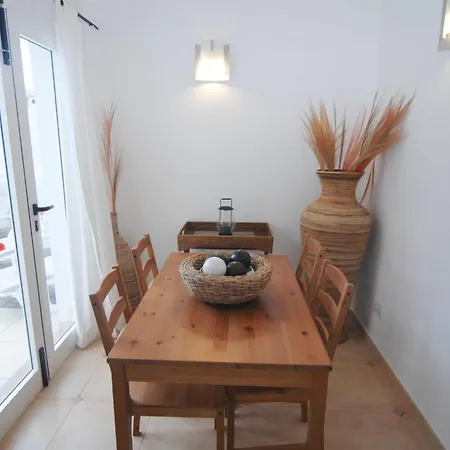 Villa Cerezo With Hot Tub *